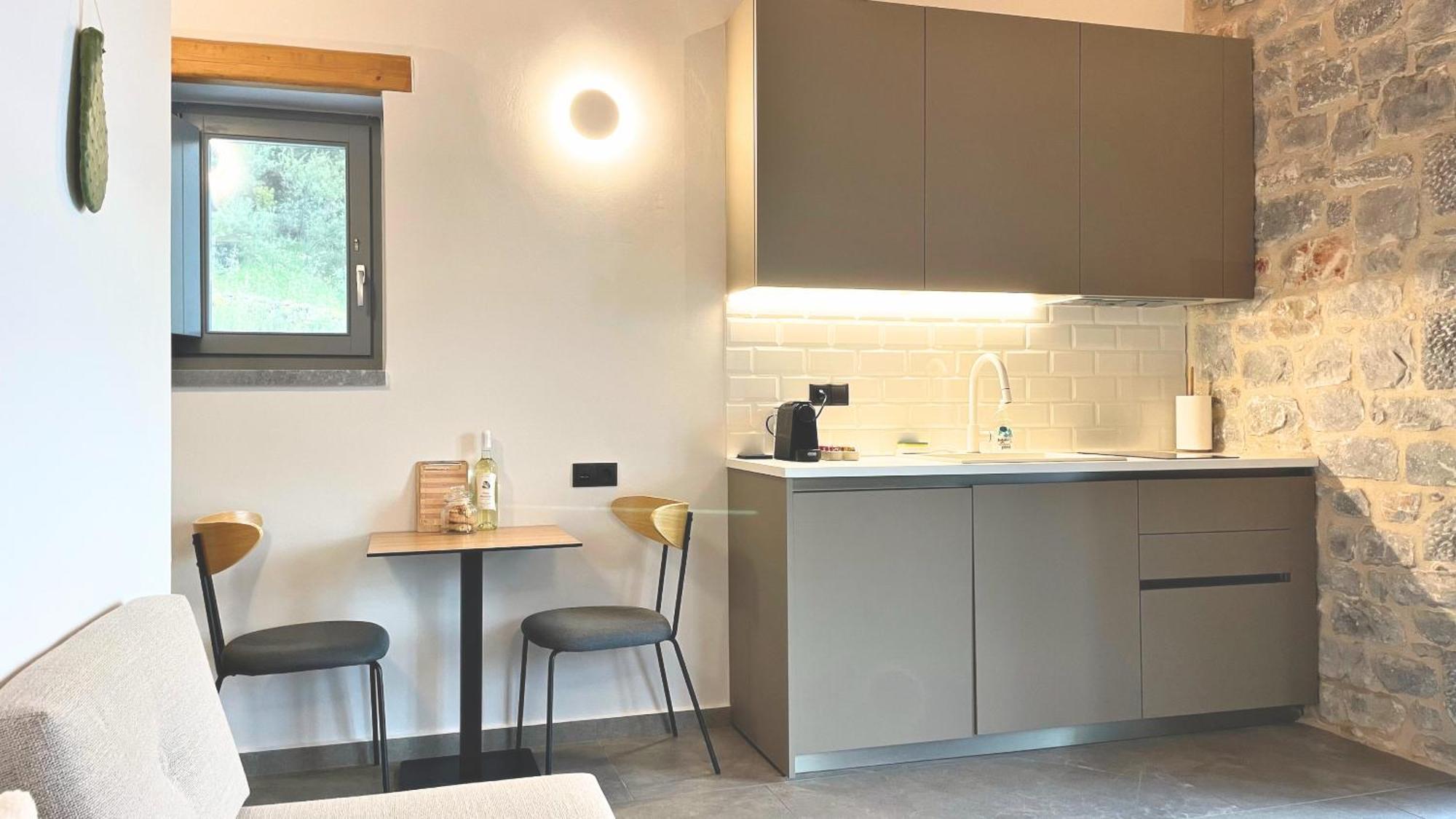 Eleonas Limeni Apartamento Quarto foto
